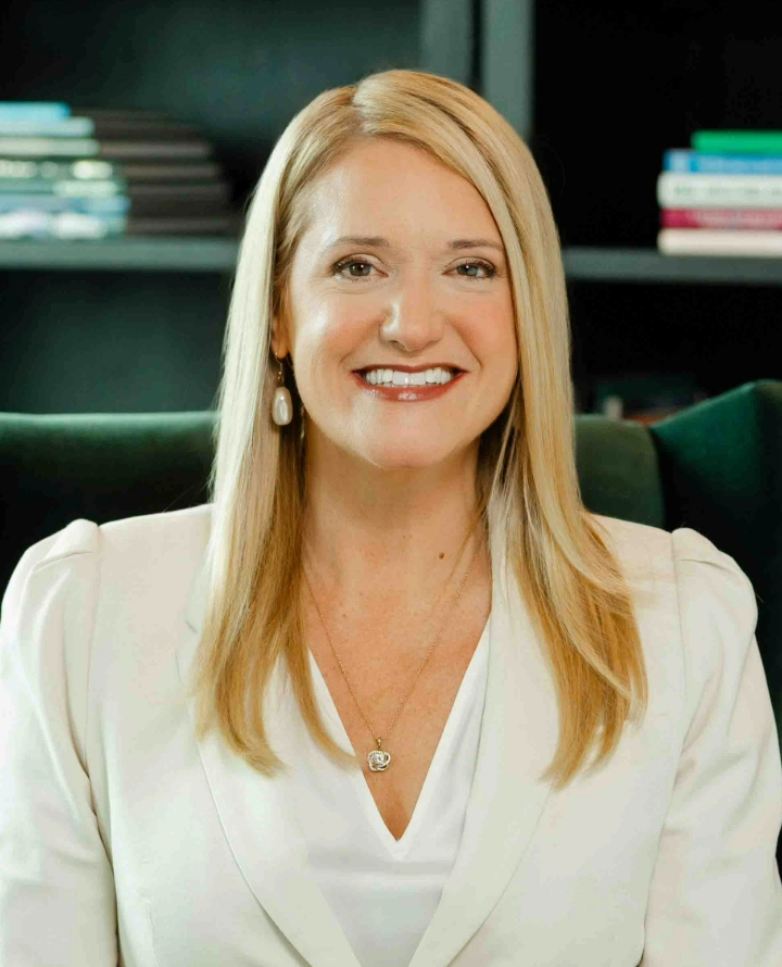 Betsy Kenyon